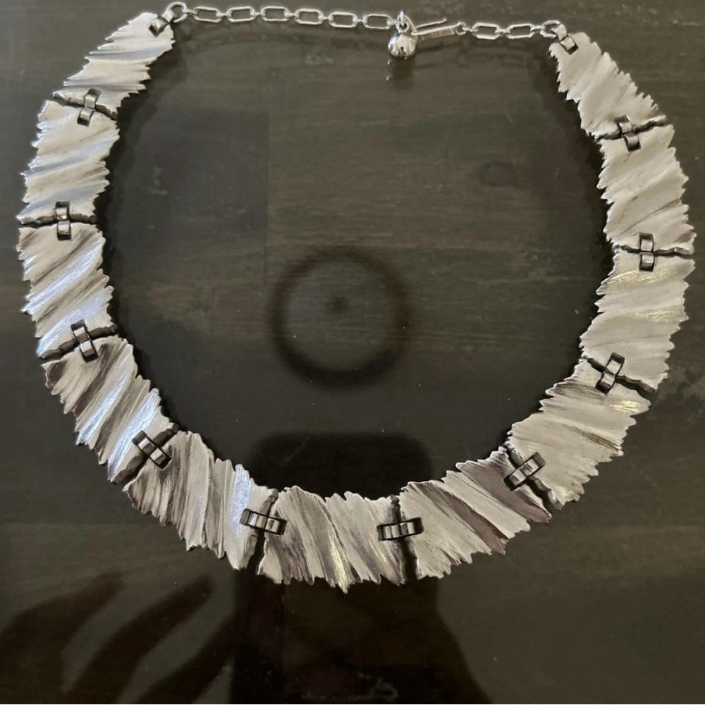 Vintage Trifari modernist articulated linked collar